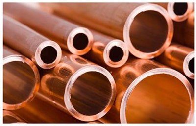 Порівняно зі сталевими і чавунними трубами мідь практично не кородує, що забезпечує довговічність порядка 200 років