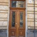 Ремонт, реставрація, виготовлення і фарбування дверей. Встановлення.