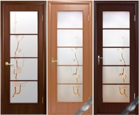 Межкомнатные двери: декор стеклянными вставками